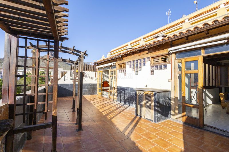 Foto 392b6092-5c6f-4762-9d4d-aa03a380ee32. Àtic amb aparcament a Cabo Blanco Arona