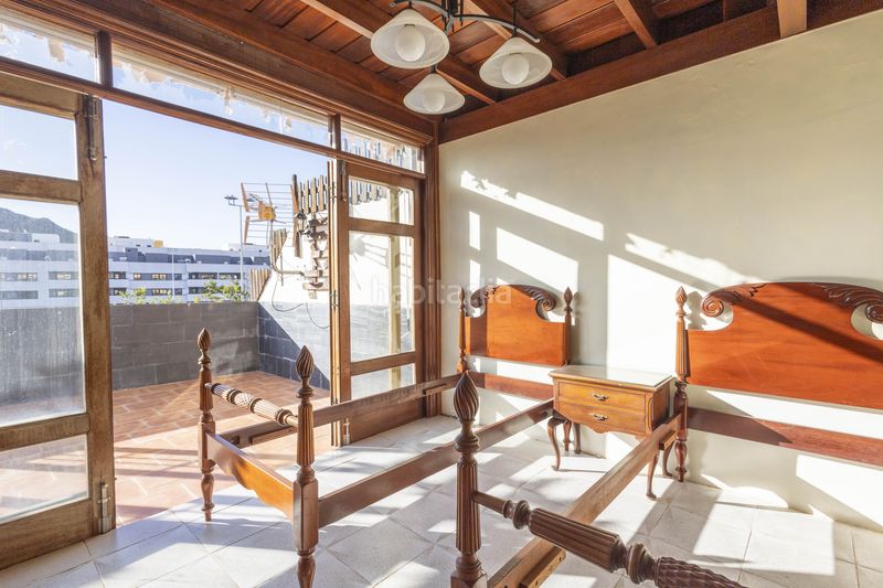 Foto 4a94c6fe-9390-48b3-8bd2-35f3714a68cc. Àtic amb aparcament a Cabo Blanco Arona