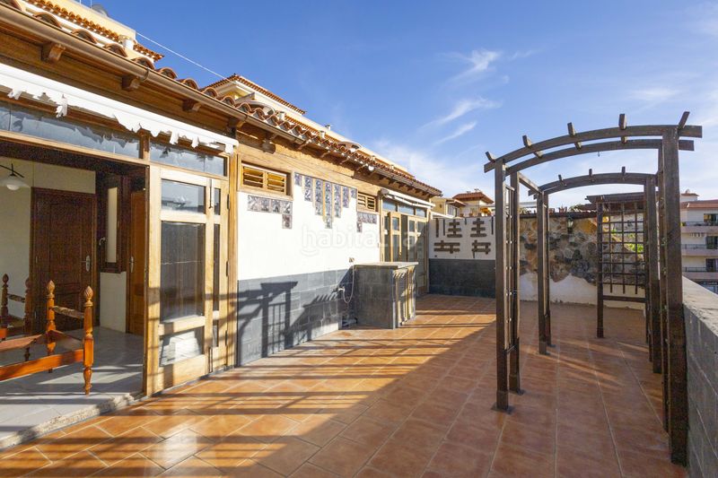 Foto d28c6282-053f-404f-beb0-c41db75657c2. Àtic amb aparcament a Cabo Blanco Arona