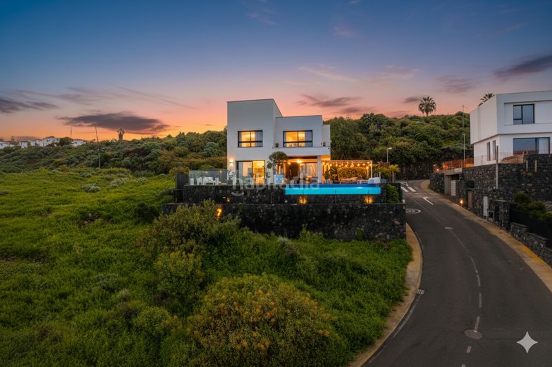 Foto 6b5fc7db-d87e-4207-8810-382d6867e7cf. Chalet en c. don quijote villa con vistas al mar en Santa Úrsula