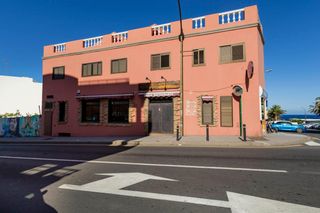 Local Comercial a Avenida maritima 180. Venta local comercial en avenida marítima, caletillas, candelari