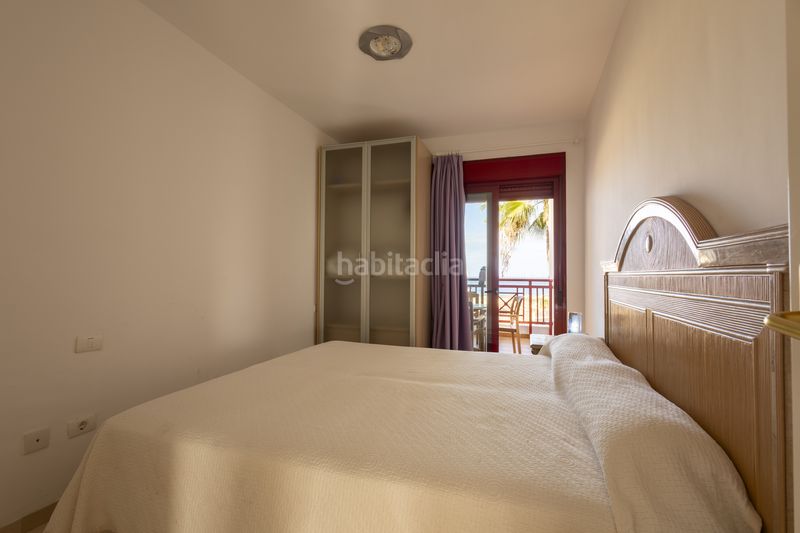 Foto 09ad6c4c-bd99-47dc-8ed4-57204d3bfea1. Dúplex a avenida el palm-mar edificio los balandros 33 a Arona