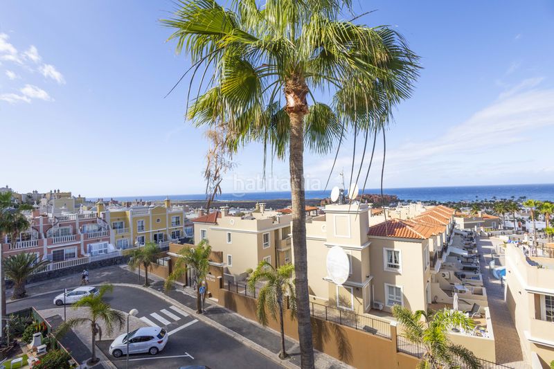 Foto 0b4dbace-8abd-4eb9-a393-15055ec9af4a. Dúplex a avenida el palm-mar edificio los balandros 33 a Arona