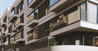 Appartamento in Casco Urbano. Vivienda única de 4 dormitorios en exclusivo residencial en adej