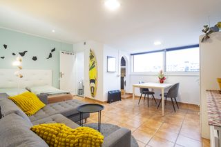 Flat in Calle cercado de paz 11. 2 pisos en 1