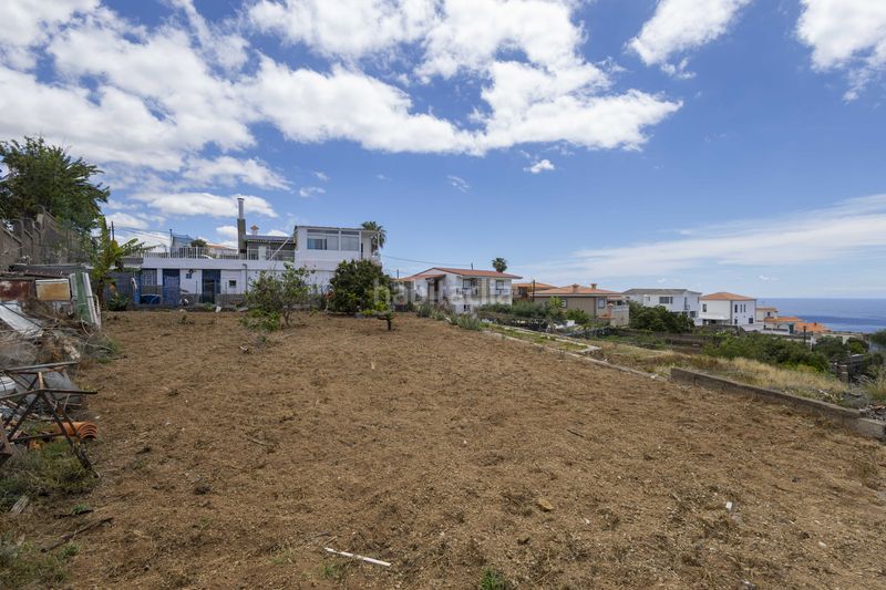 Foto 482ec477-3ef1-43f1-a348-1d0302d3ea69. Terreno residencial en cam. de la punta 5 parcela urbana en Araya, , para construir tu vivienda unifamiliar o pareada con vistas al mar en Candelaria