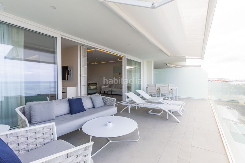 Foto 9dfef04b-7d2d-4748-b56b-73ec8e39122a. Apartament amb aparcament piscina a La Caleta Adeje