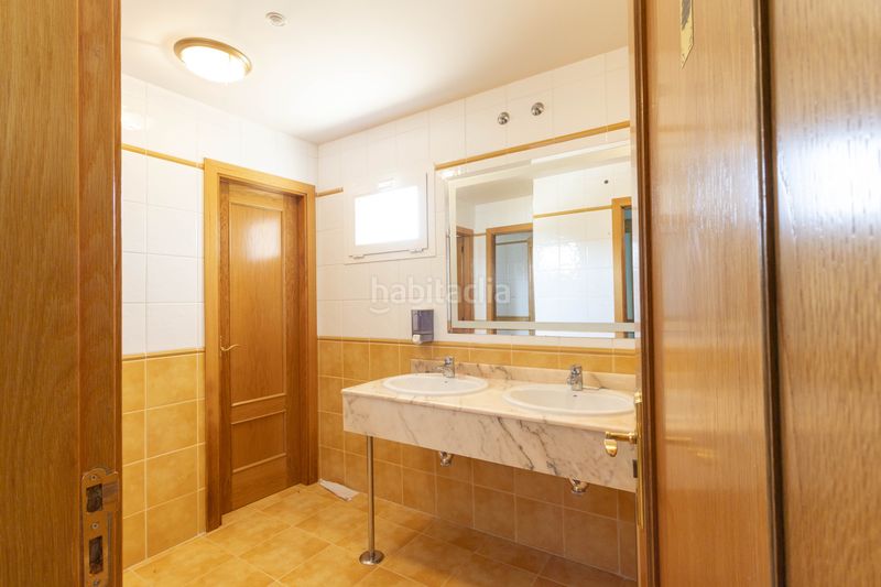 Foto 377aa6b9-d42c-4698-a667-e3b9783d9e98. Edificio en autovía de castilla oportunidad de inversión , hotel en venta en burgos en Cabia