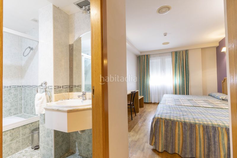 Foto 4494e9e5-b6b8-4499-a3af-5f5504a45cd3. Edificio en autovía de castilla oportunidad de inversión , hotel en venta en burgos en Cabia