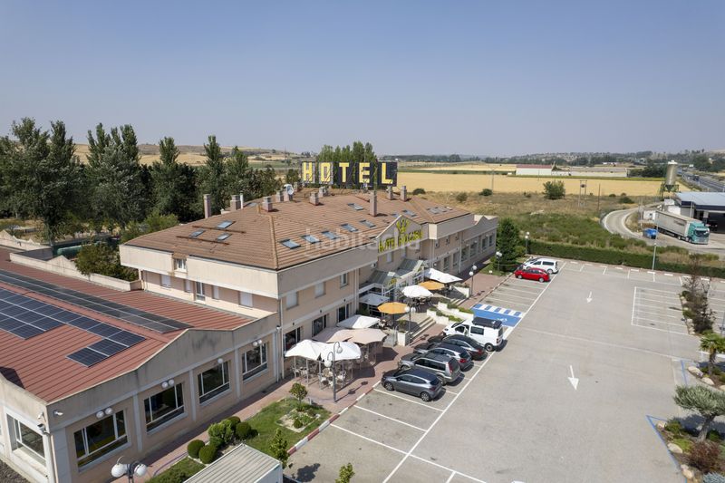 Foto 77b64183-cca5-43f2-8b33-22fbdc7c63da. Edificio en autovía de castilla oportunidad de inversión , hotel en venta en burgos en Cabia