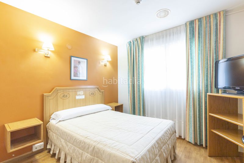 Foto 8e5235e1-e821-4641-9569-51d20531f43e. Edificio en autovía de castilla oportunidad de inversión , hotel en venta en burgos en Cabia