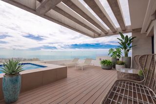 Casa adossada a La Caldera. Duplex de lujo en costa adeje con vistas espectaculares al mar y