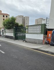 Aparcament cotxe a Calle Mencey Pelinor