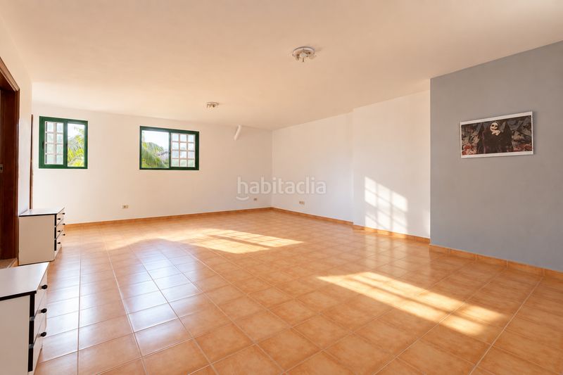 Foto 282b50ae-616e-47bb-97b9-39eb5bef545c. Chalet en c. tosca la iglesia chalet independiente con parcela, vistas al mar y montaña. en Santa Úrsula