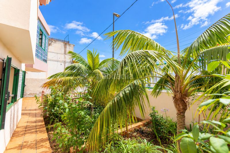 Foto 4b6df0f6-8682-4786-bf13-63ebca17505f. Chalet en c. tosca la iglesia chalet independiente con parcela, vistas al mar y montaña. en Santa Úrsula