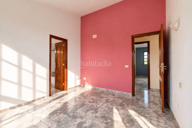 Foto 569748e9-e550-4384-a986-f5d085c639be. Chalet en c. tosca la iglesia chalet independiente con parcela, vistas al mar y montaña. en Santa Úrsula