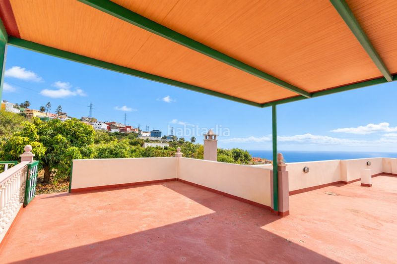 Foto a7ed3d13-1458-419b-a55f-544fb5dad601. Chalet en c. tosca la iglesia chalet independiente con parcela, vistas al mar y montaña. en Santa Úrsula