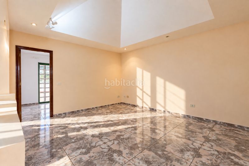 Foto bf56f4c1-b48e-4810-b46f-eba107dd10da. Chalet en c. tosca la iglesia chalet independiente con parcela, vistas al mar y montaña. en Santa Úrsula