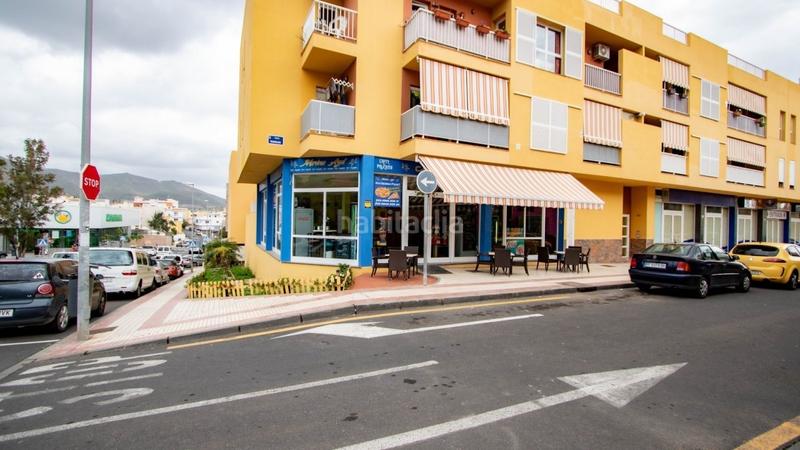 Foto 22606392-56c0-48e3-b4b5-cc70afb0db28. Local comercial a calle trujilla la 1 a Cabo Blanco Arona