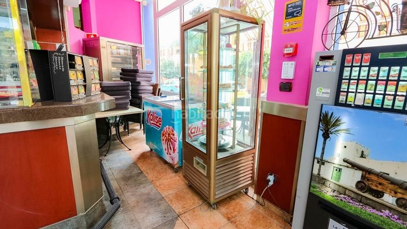 Foto 8c26d57b-3fc1-4952-8167-04a771c36221. Local comercial a calle trujilla la 1 a Cabo Blanco Arona