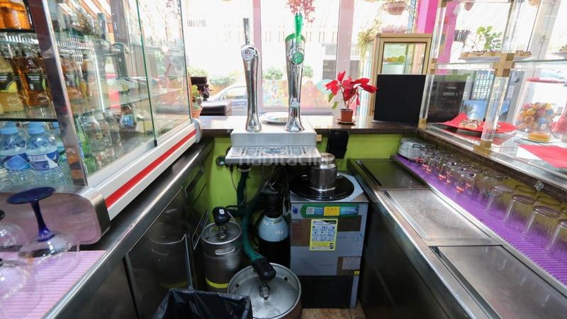 Foto 9540f67f-c4eb-493f-a1e1-f4b9b8a98e1e. Local comercial a calle trujilla la 1 a Cabo Blanco Arona