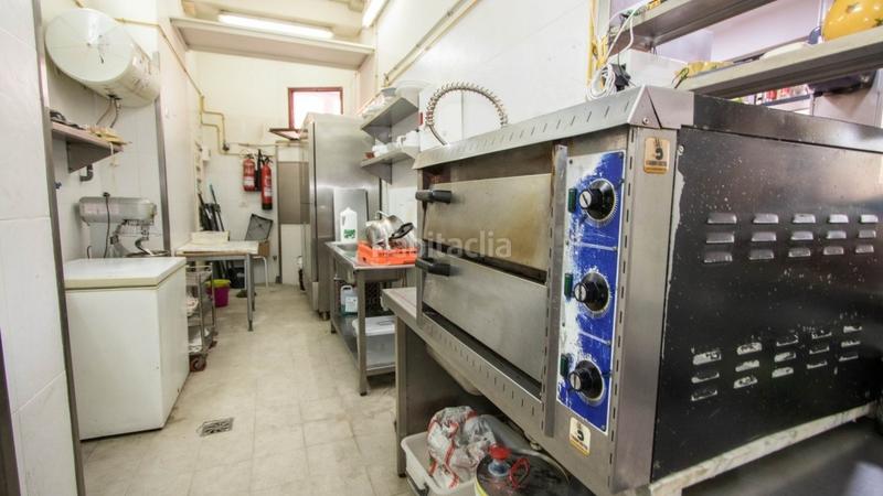 Foto d4b84d16-fcf2-4e6f-a7c1-df6de55c79b4. Local comercial a calle trujilla la 1 a Cabo Blanco Arona