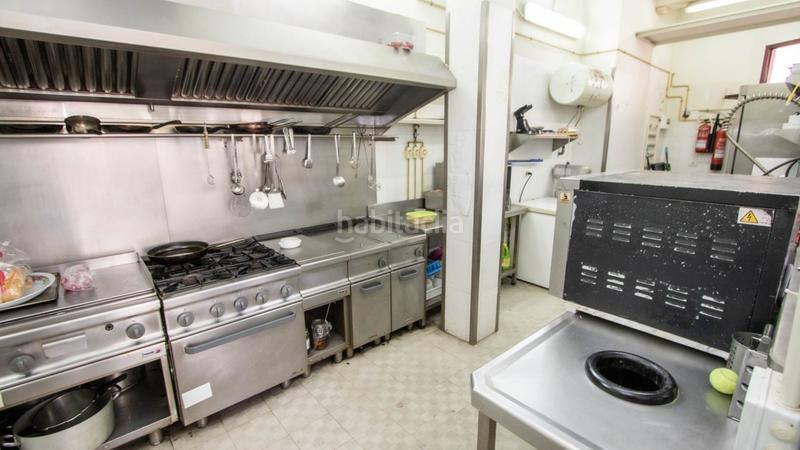 Foto e8c1af2b-be16-42c2-b647-e7176f75c8c3. Local comercial a calle trujilla la 1 a Cabo Blanco Arona