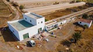 Finca rústica a Granadilla de abona. Chalet unifamiliar en una finca impresionante