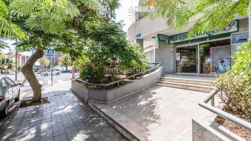 Foto f2dded99-8e90-4d01-b62c-fe0ab8141e21. Affitto locale commerciale in calle tome cano 2 in Santa Cruz de Tenerife