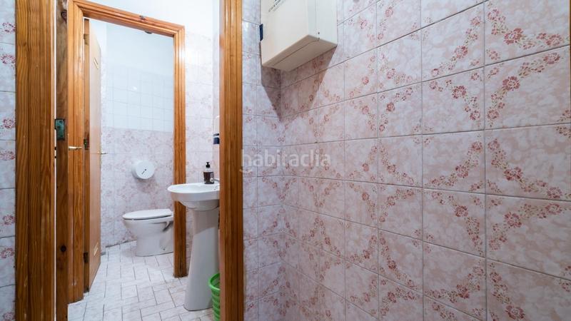 Foto bf58aca6-aa76-43db-b23d-d3e46fc9a5d1. Location local commercial dans calle tome cano 2 dans Santa Cruz de Tenerife