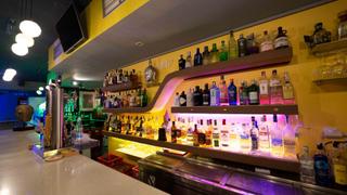 Lloguer Local Comercial a Avenida de jose miguel galvan bello 6. Renovado bar de copas en el medano en traspaso!