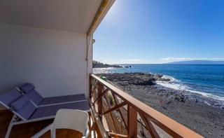 Piccolo appartamento in Avenida maritima 25. Fantástico apartamento con vistas únicas al mar