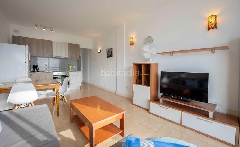 Foto 2118b34f-bfbb-4fab-8d23-18f2831f13aa. Apartamento  con vistas al mar en playa paraíso en Adeje