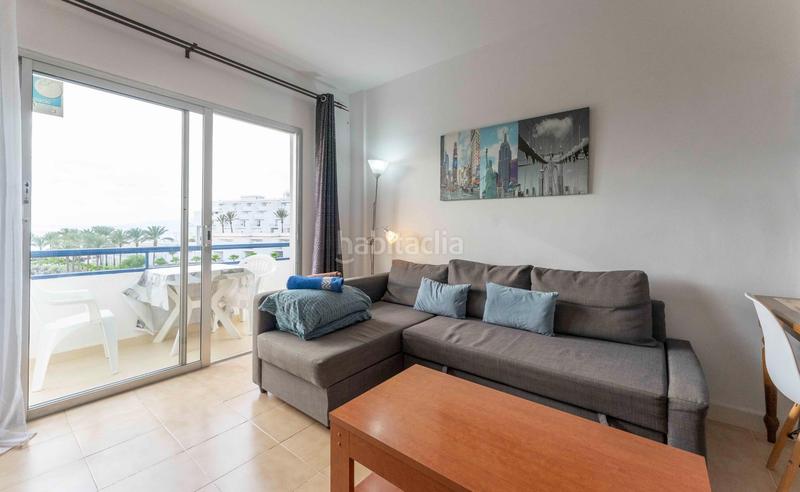 Foto 2140becb-605f-49cd-ae6b-12191ba2056d. Apartamento  con vistas al mar en playa paraíso en Adeje