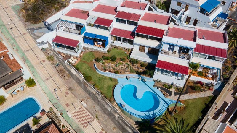 Foto 03883a33-9cab-4de5-b876-4cadb436f16e. Apartament amb aparcament piscina a San Eugenio Alto Adeje