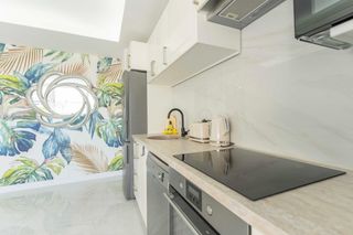 Apartament  Calle finlandia. Encantador apartamento con parking privado y con vistas al mar