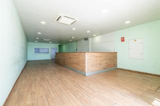 Local Comercial  La marina. Local 83 m2 en frente de la playa