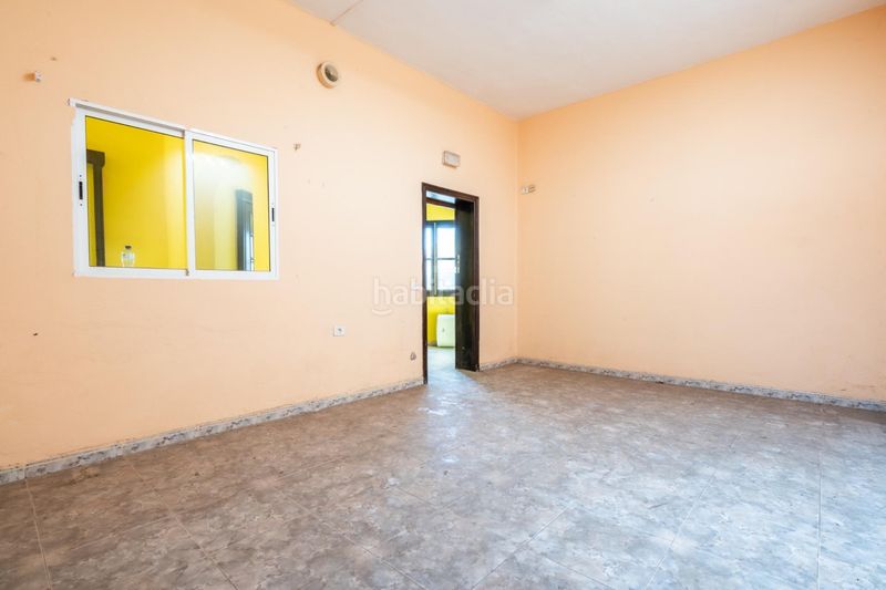 Foto c3d5e61b-00a5-443f-8c1c-5955b1e7b8fc. Chalet edificio en el corazón en Centro Güímar