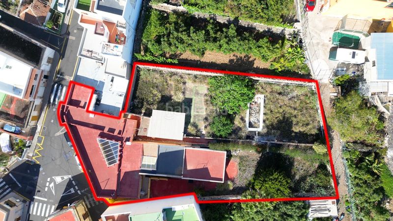 Foto ee887876-e2c7-427b-8af7-d4d9c956d9eb. Chalet edificio en el corazón en Centro Güímar