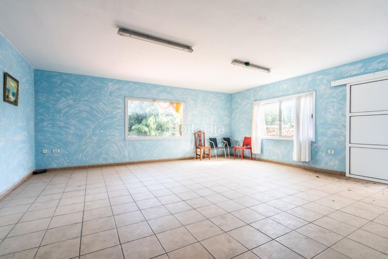 Foto f10c9a02-5587-4998-89cc-de287730c774. Chalet edificio en el corazón en Centro Güímar