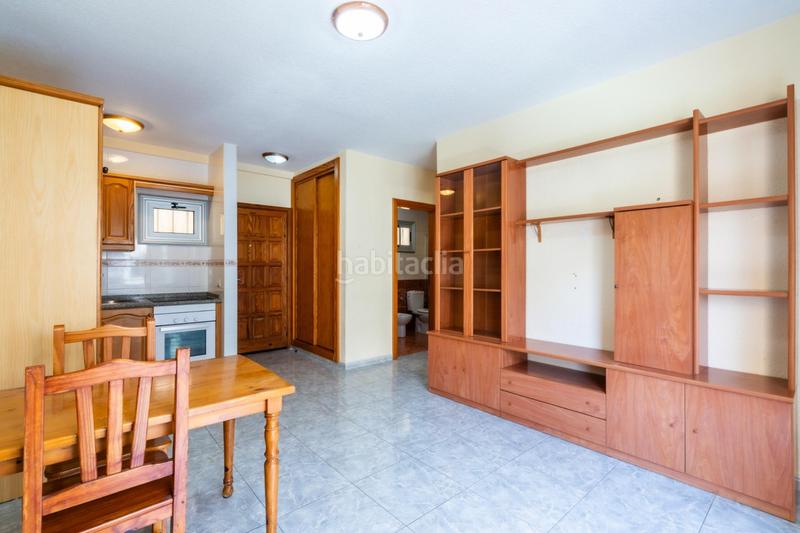 Foto f80f44ba-2586-45c4-965c-4e4d26c7e8ea. Apartament amb aparcament piscina a Los Cristianos Arona