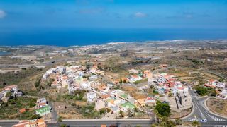 Casa aparellada en Gu�a de Isora Interior. Gran casa familiar con jard�n y luz natural en tejina de isora
