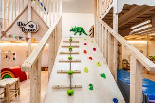 Rent Business premise in Calle villa de la orotava 10. Traspaso de parque de juegos didácticos con cafetería y guarderí