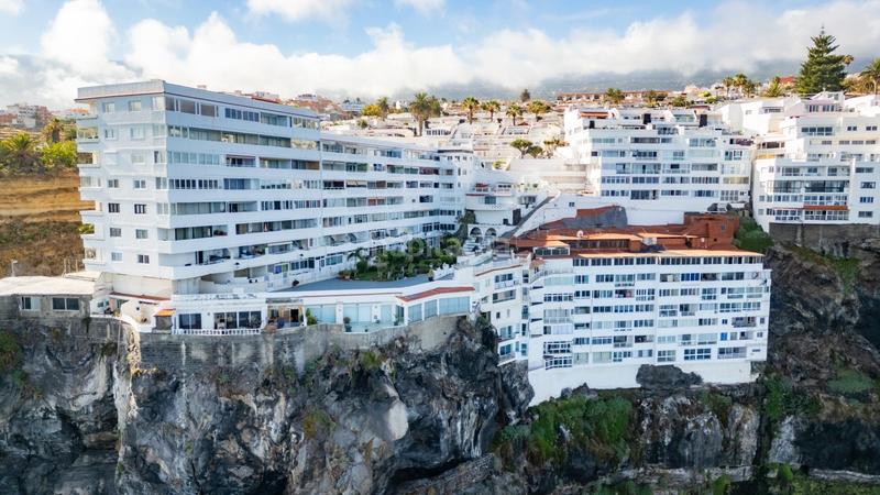 Foto dd161e12-daec-4ece-a65d-d01d0e98b9d5. Apartamento precioso apartamento en el complejo romántica, en Realejos (Los)