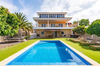 Xalet a Buzanada. Oportunidad! exclusiva villa de 10 habitaciones  en buzanada, ar