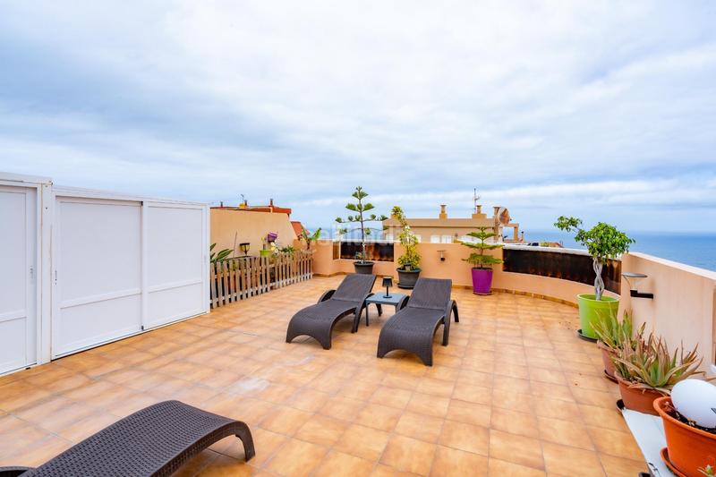 Foto 69f3fce2-39a5-4574-a3ba-f370978202cc. Ático  con terraza panorámica en los realejos toscal en Realejos (Los)