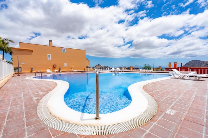 Foto 74dc1056-f0a8-4aad-b16f-fb349fb30ce9. Alquiler apartamento alquiler de apartamento en Chayofa larga temporada en Arona