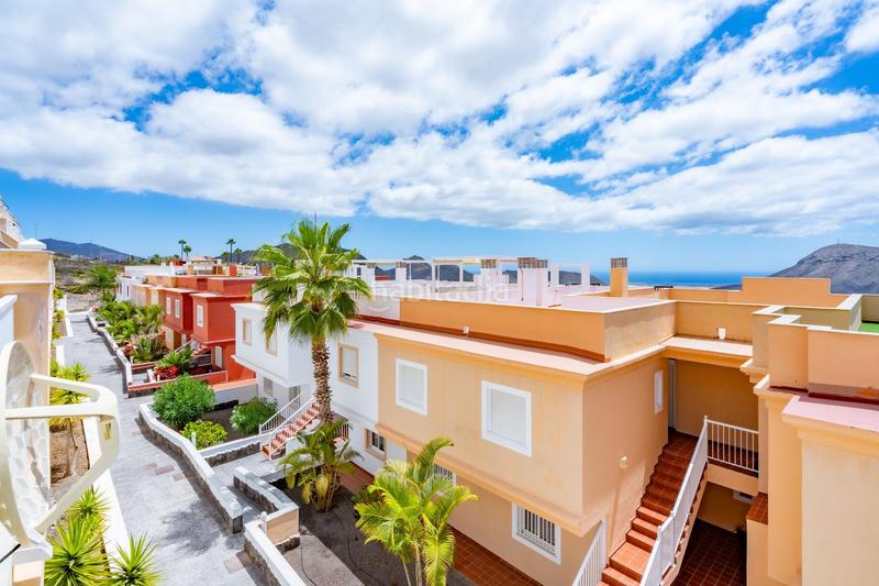 Foto 0d183046-d1c8-4eba-a0e4-39f3b3432899. Location appartement avec parking dans Chayofa Arona