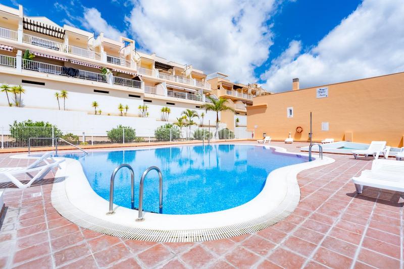 Foto 6752ebd5-c9a4-4a66-b5f5-96e740eacdc3. Location appartement avec parking dans Chayofa Arona