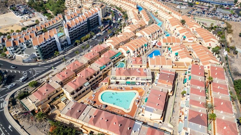 Foto cae9b6bc-d264-4b32-b380-fc70c9693470. Pis amb piscina a Torviscas Bajo Adeje